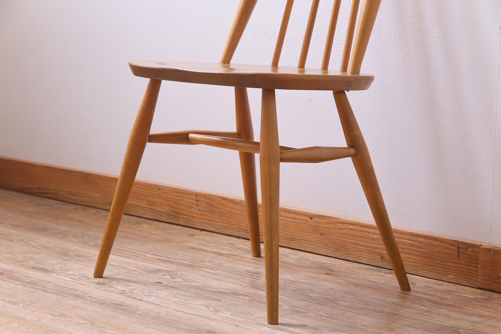 ヴィンテージ家具　イギリスビンテージ　ERCOL(アーコール)　シンプルかつ上品な佇まいのゴールドスミスチェア(椅子、ダイニングチェア)(1)
