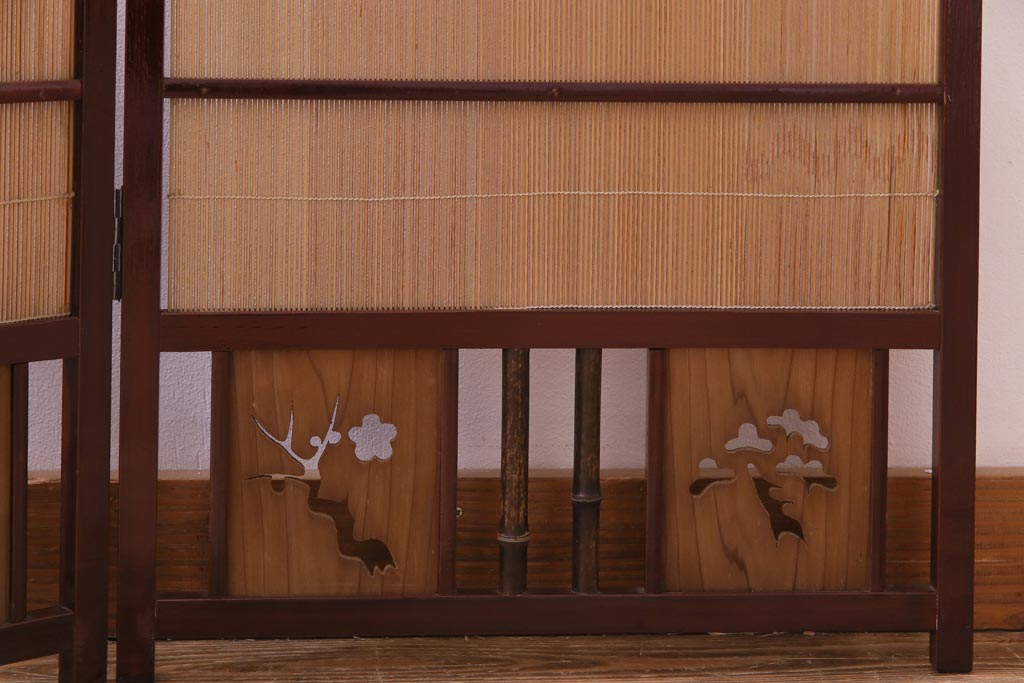 和製アンティーク　美しい透かし彫りが魅力的な四連折り畳み式パーテーション(衝立、仕切り)