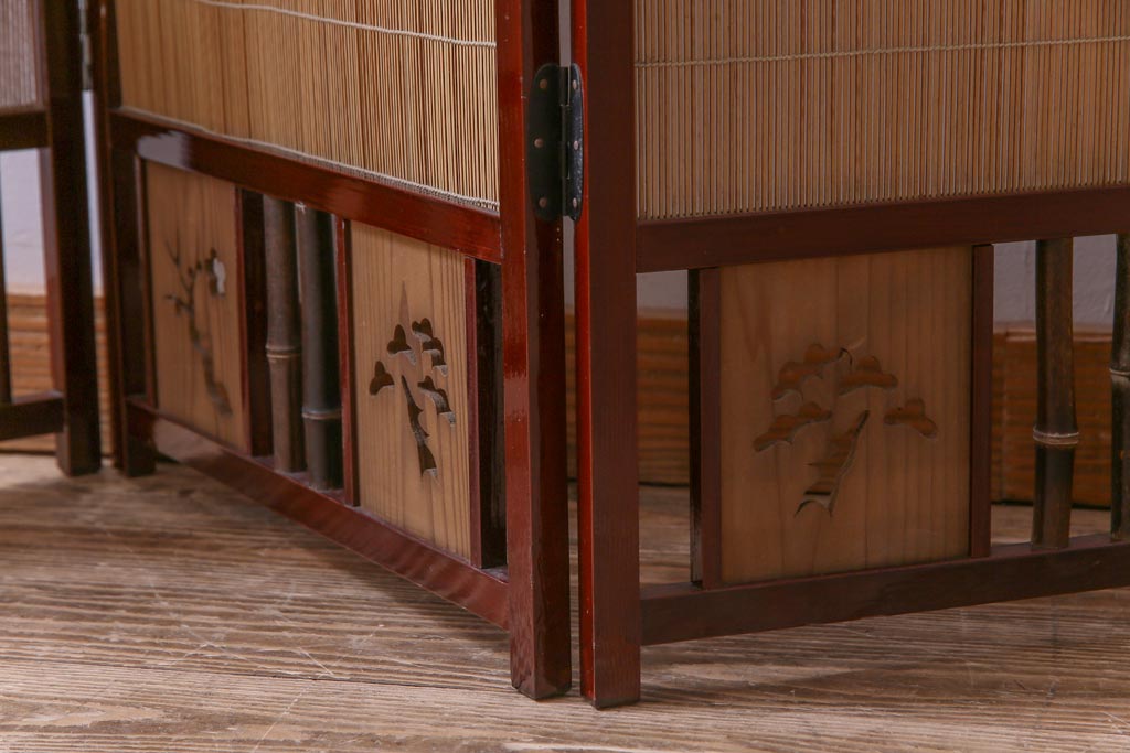 和製アンティーク　美しい透かし彫りが魅力的な四連折り畳み式パーテーション(衝立、仕切り)