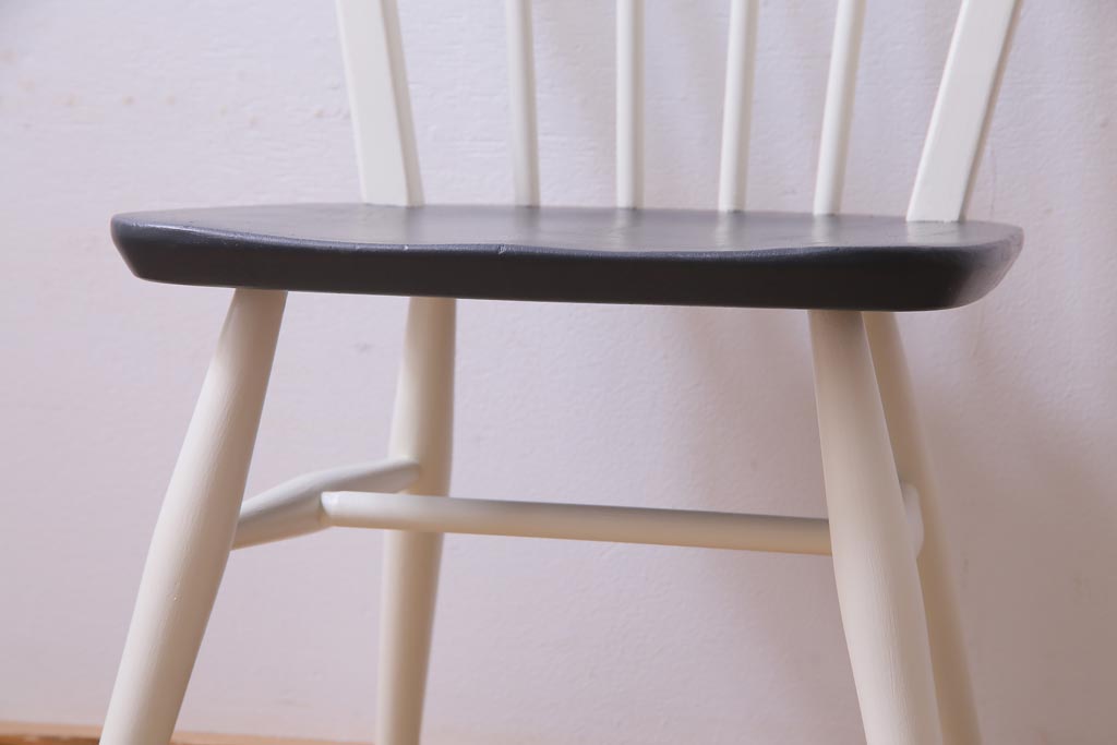 イギリスビンテージ　ペイント家具　ERCOL(アーコール)　バイカラーがお洒落なフープバックチェア(椅子、ダイニングチェア)