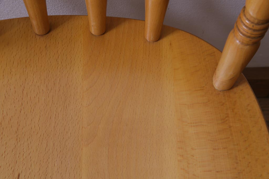 ヴィンテージ家具　ビンテージ　飛騨産業　キツツキ　明るい色味で空間をぱっと明るくしてくれるブナ材アームチェア(2)