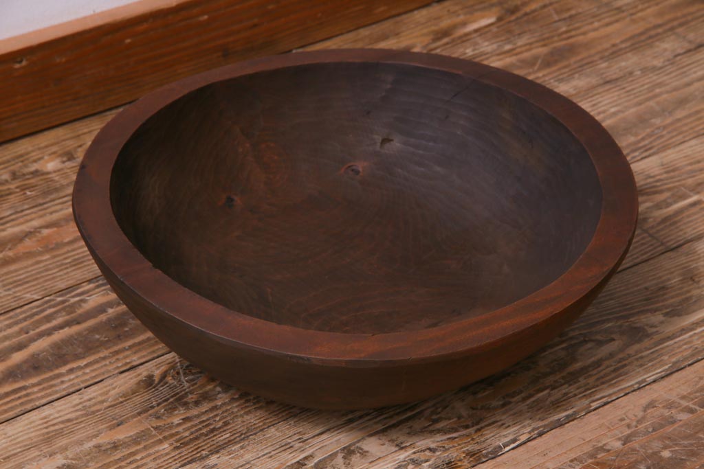 和製アンティーク　古民具　古びた木の風合いが味わい深いこね鉢(ボウル・木鉢)