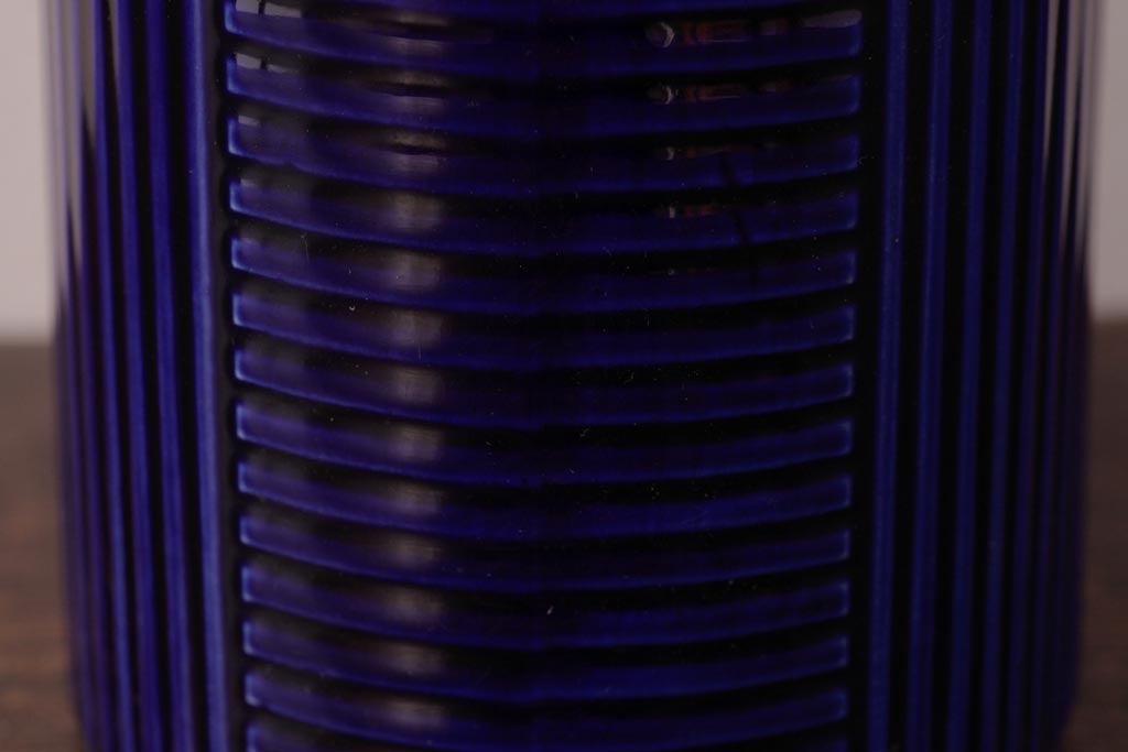 アンティーク雑貨　イギリスビンテージ　ELLGREAVE POTTERY(エルグリーブ・ポタリー)　濃い青色が目を引くジャグ(ピッチャー、水差し、洋食器)
