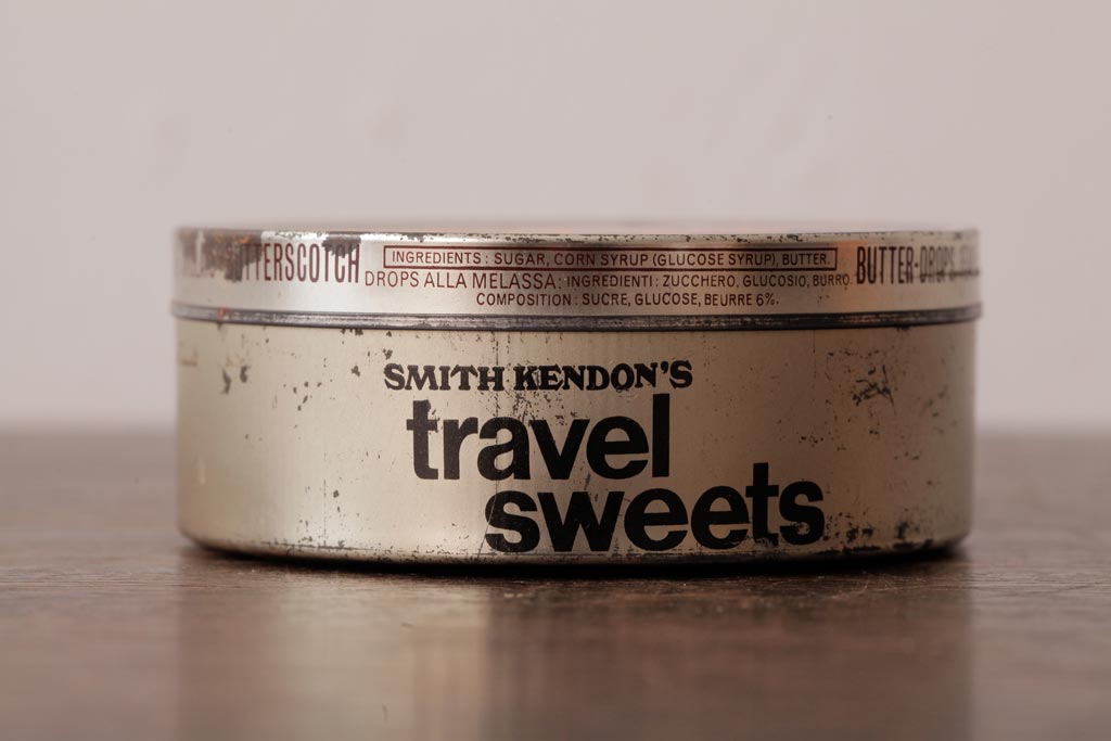 アンティーク雑貨　イギリスビンテージ　Smith Kendon　バタースコッチのティン缶(キャンディー缶)