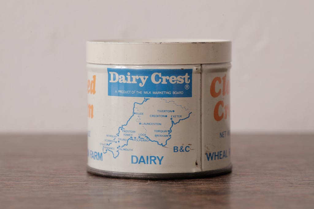 アンティーク雑貨　イギリスビンテージ　Dairy Crest　クロテッドクリームの缶(ティン缶、ブリキ缶)