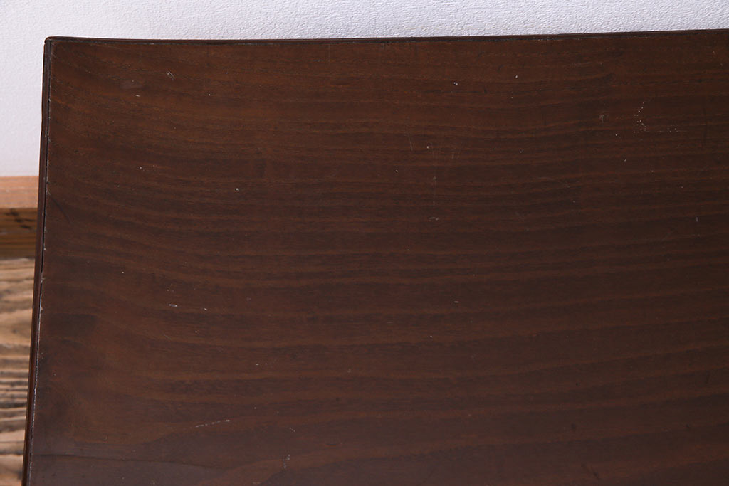 アンティーク雑貨　指物家具　桑材　柔らかな印象の杢目と意匠が品のある文机(飾り台、花台、ローテーブル)
