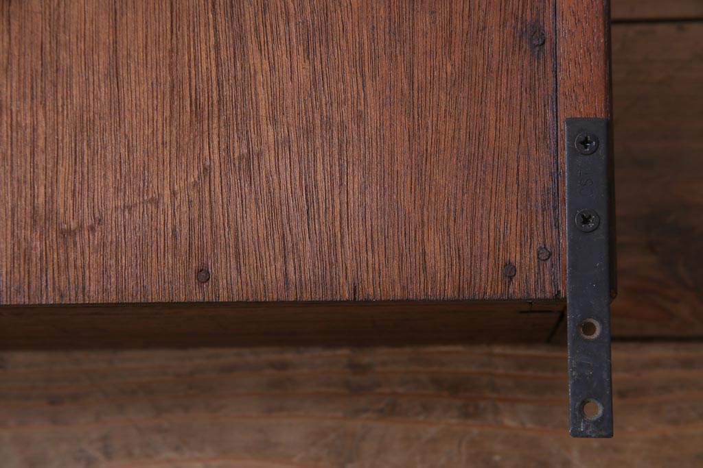 アンティーク家具　和製アンティーク　古材を使用したスリムなウォールラック(壁掛け飾り棚)