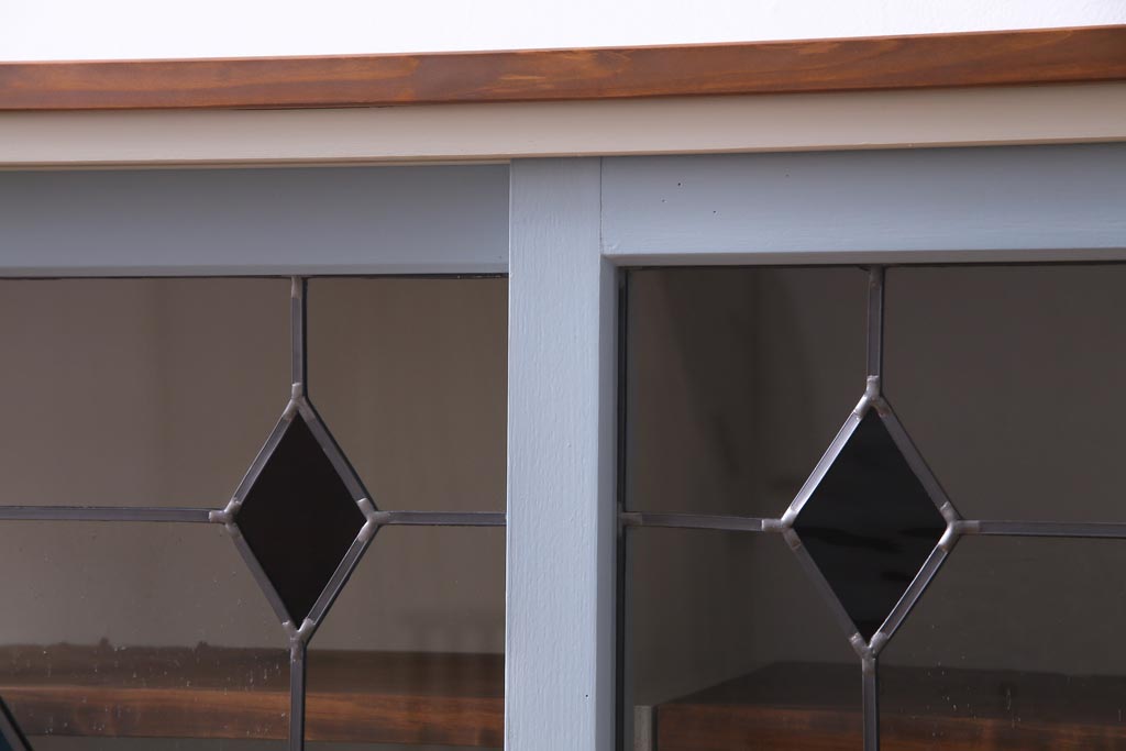 ラフジュ工房オリジナル　古建具リメイク　ステンドグラスがおしゃれな戸棚(収納棚、サイドボード)