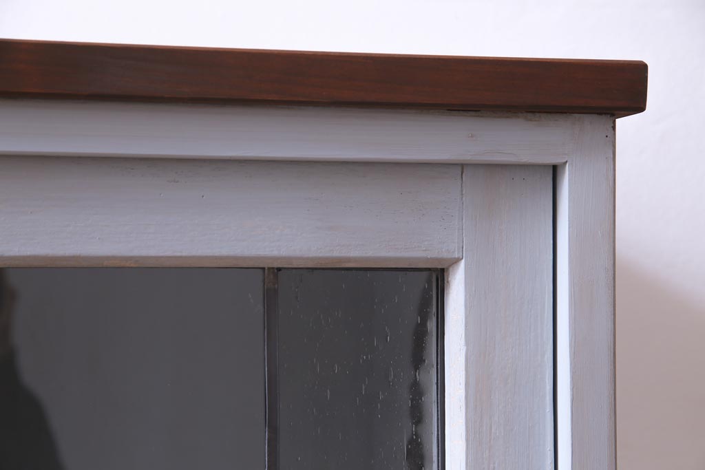 ラフジュ工房オリジナル　古建具リメイク　おしゃれなステンドグラス入り戸棚(収納棚、サイドボード)