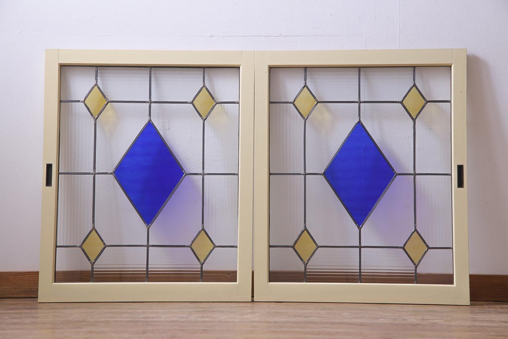 ラフジュ工房オリジナル　古建具リメイク　ステンドグラスがおしゃれな戸棚(収納棚、サイドボード)(1)