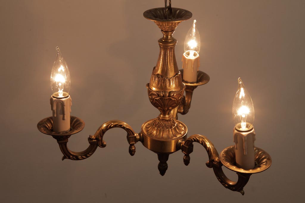 フランスビンテージ　ルイ16世様式　気品漂う3灯シャンデリア(天井照明)