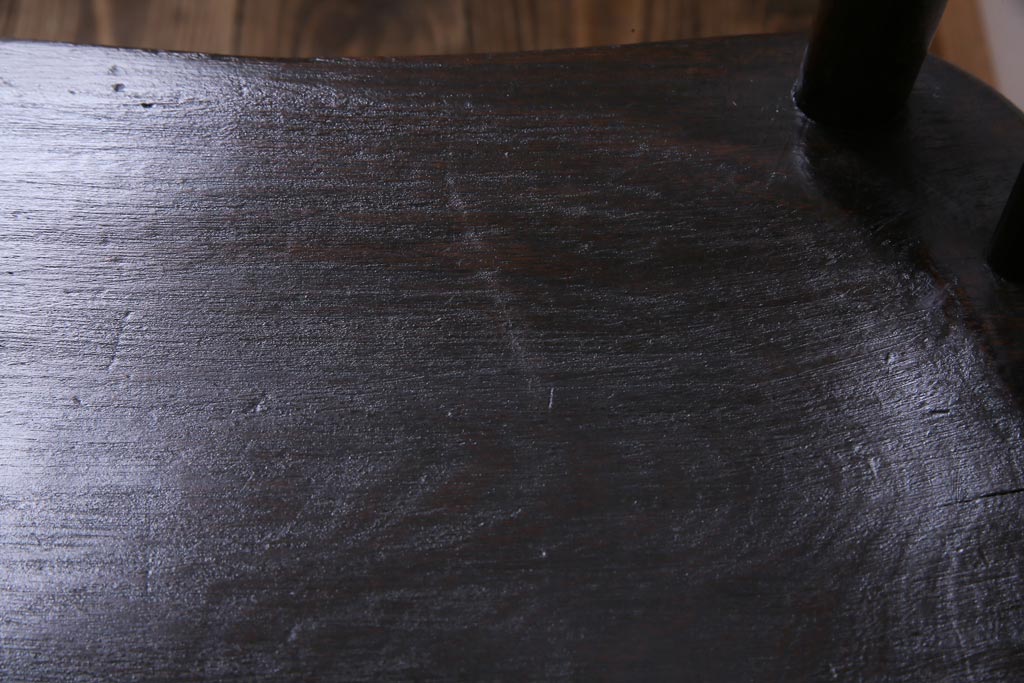 アンティーク家具　イギリスアンティーク　ニレ材とビーチ材を使った温かみのあるチェア(ダイニングチェア、板座チェア)