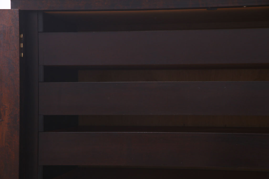 中古　松本民芸家具　衣装盆と取り替えられる棚板付きG型和タンス(チェスト、収納棚、着物箪笥)(定価約67万円)