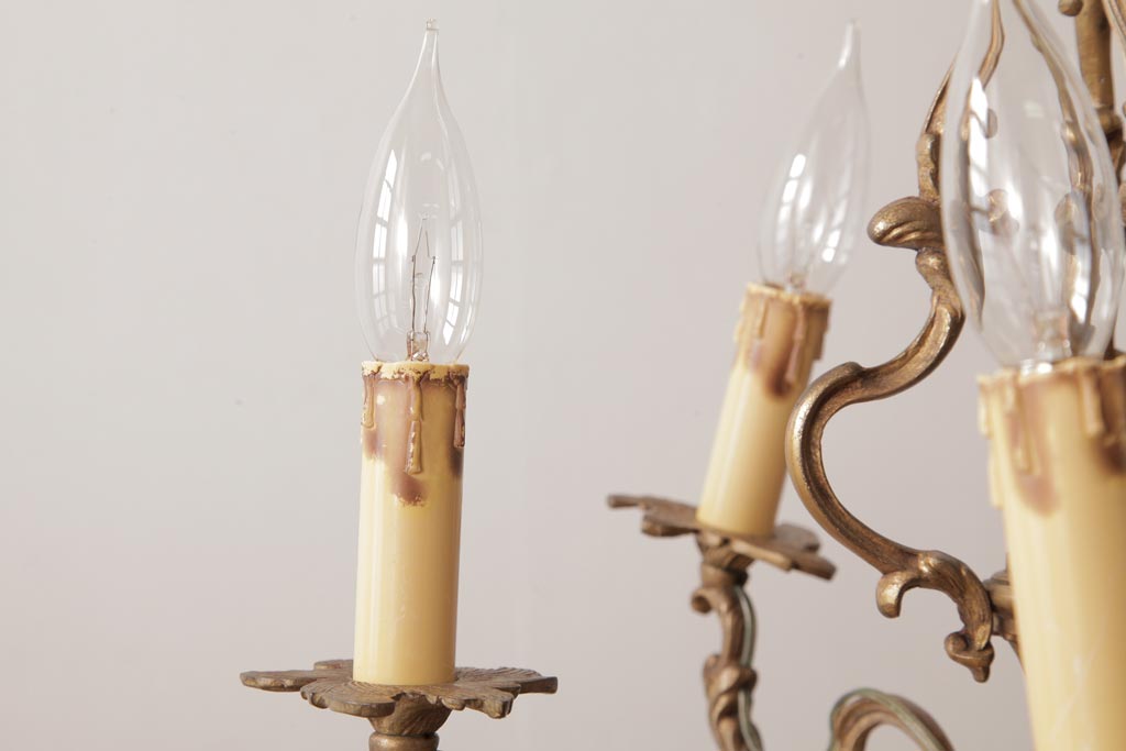 フランスビンテージ　シックな趣きのキャンドル型シャンデリア(5灯、天井照明、吊り下げ照明)
