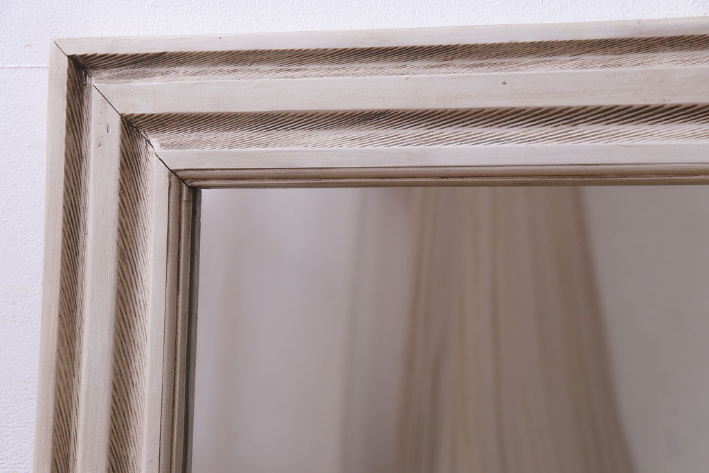 アンティーク雑貨　ラフジュ工房オリジナル　太めのフレームが目を惹くアンティークペイントのウォールミラー(鏡)(2)