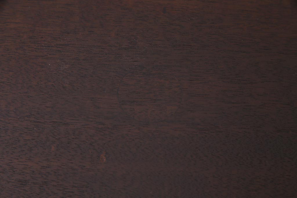 アンティーク家具　フランスアンティーク　マホガニー無垢材一枚板使用　優雅なデザインのカフェテーブル(ダイニングテーブル)