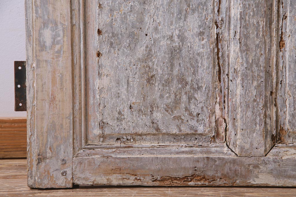 アンティーク雑貨　ジャンク品　フランスアンティーク　シャビーな雰囲気が存在感のあるドア(ディスプレイ)
