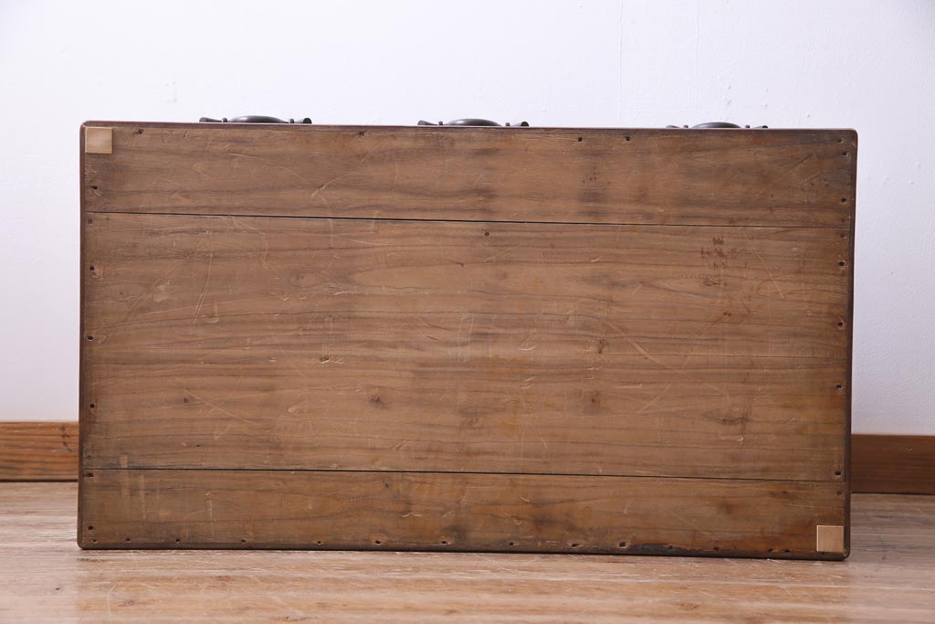 アンティーク雑貨　和製アンティーク　特大!　猫板付き　真鍮引手　総ケヤキ　玉杢材を贅沢に使用した希少な長火鉢(木製火鉢)