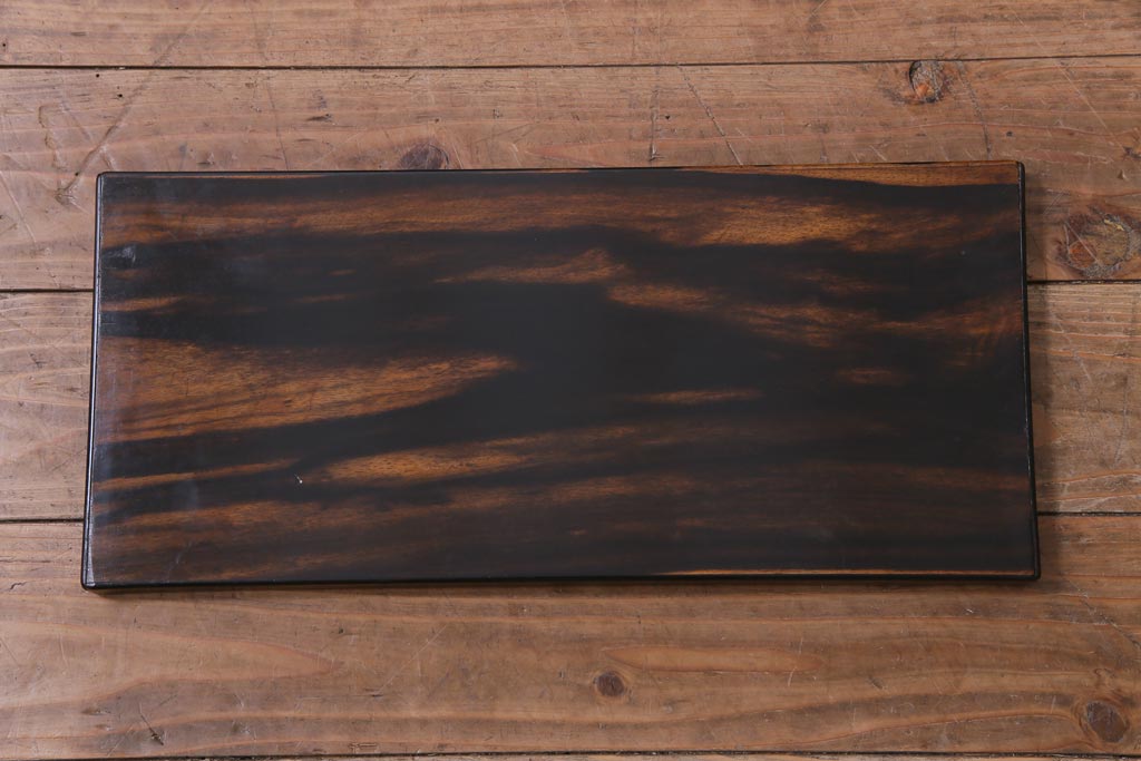 アンティーク雑貨　和製アンティーク　黒柿の無垢材を贅沢に使用した高級感漂う長火鉢(木製火鉢)