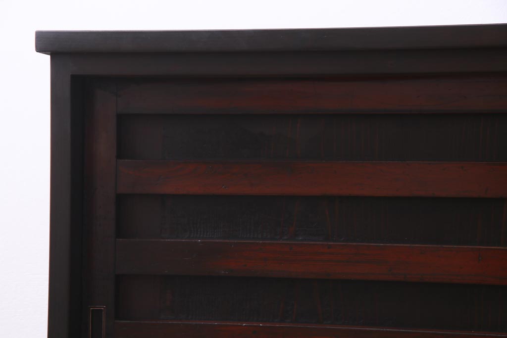 ラフジュ工房オリジナル　明治期の建具を活用した味のある佇まいの戸棚(収納棚)