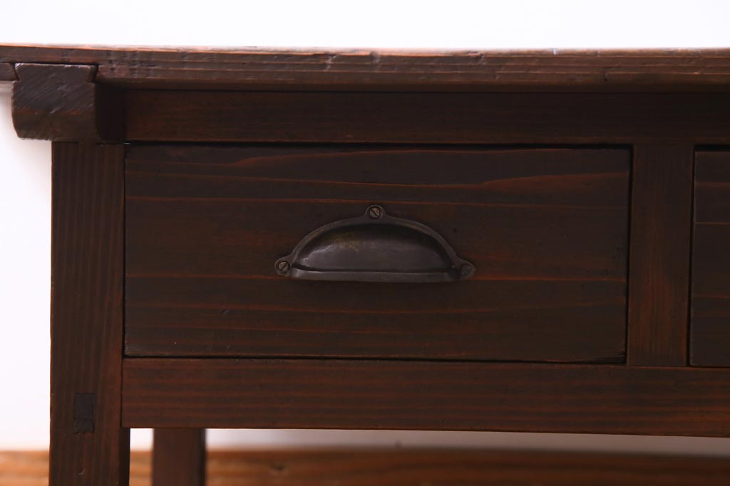アンティーク家具　和製アンティーク　スギ材　味わい深い木の質感が魅力の文机(ローテーブル)