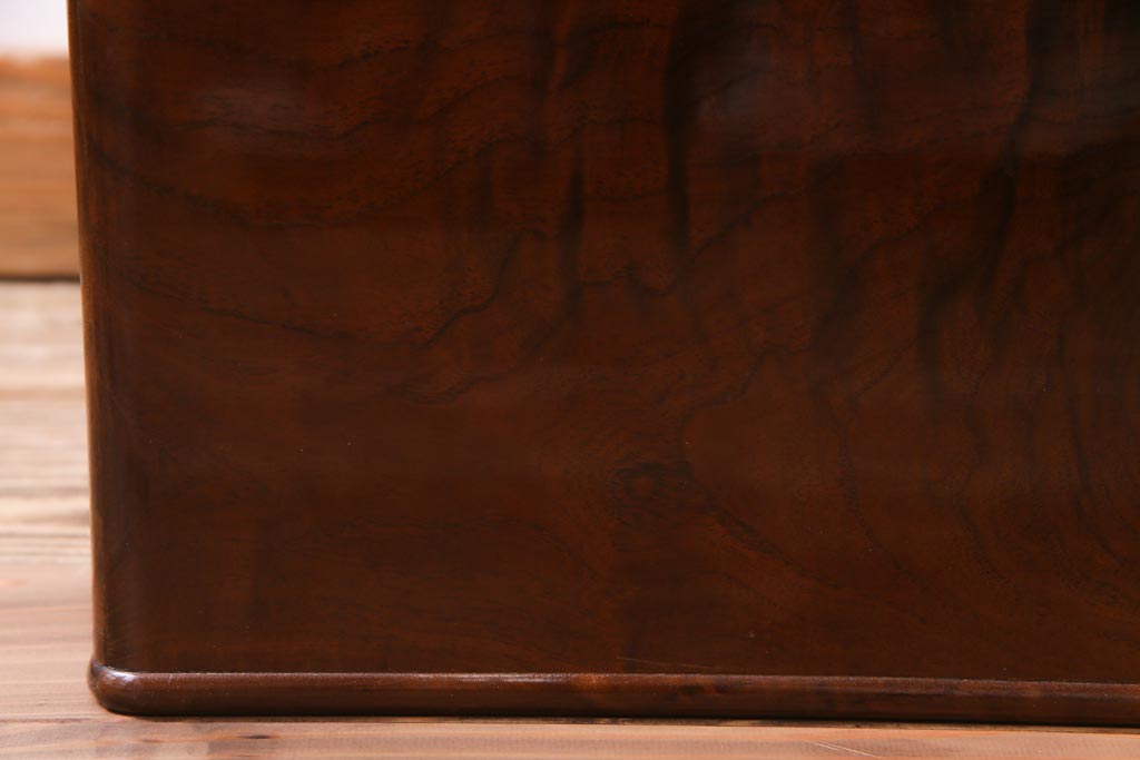 アンティーク雑貨　大正昭和初期　桑材　漆塗り　品の良い和の雰囲気漂う指物家具の角火鉢(手あぶり)