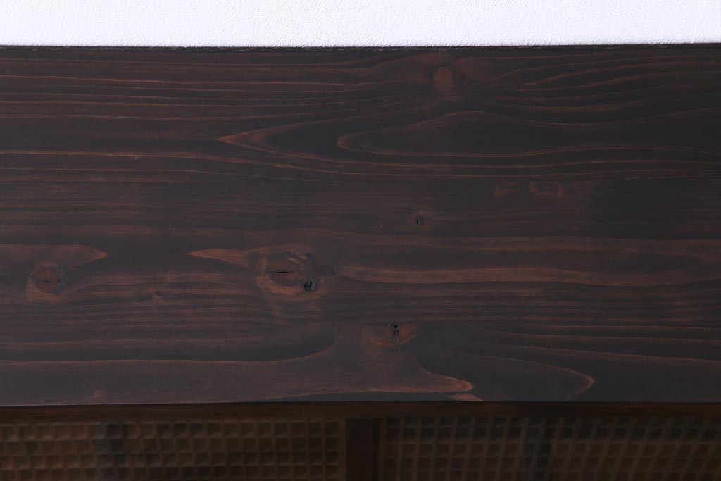 ラフジュ工房オリジナル　味わい深い建具をリメイクした壁掛け戸棚(ウォールシェルフ、収納棚)(1)