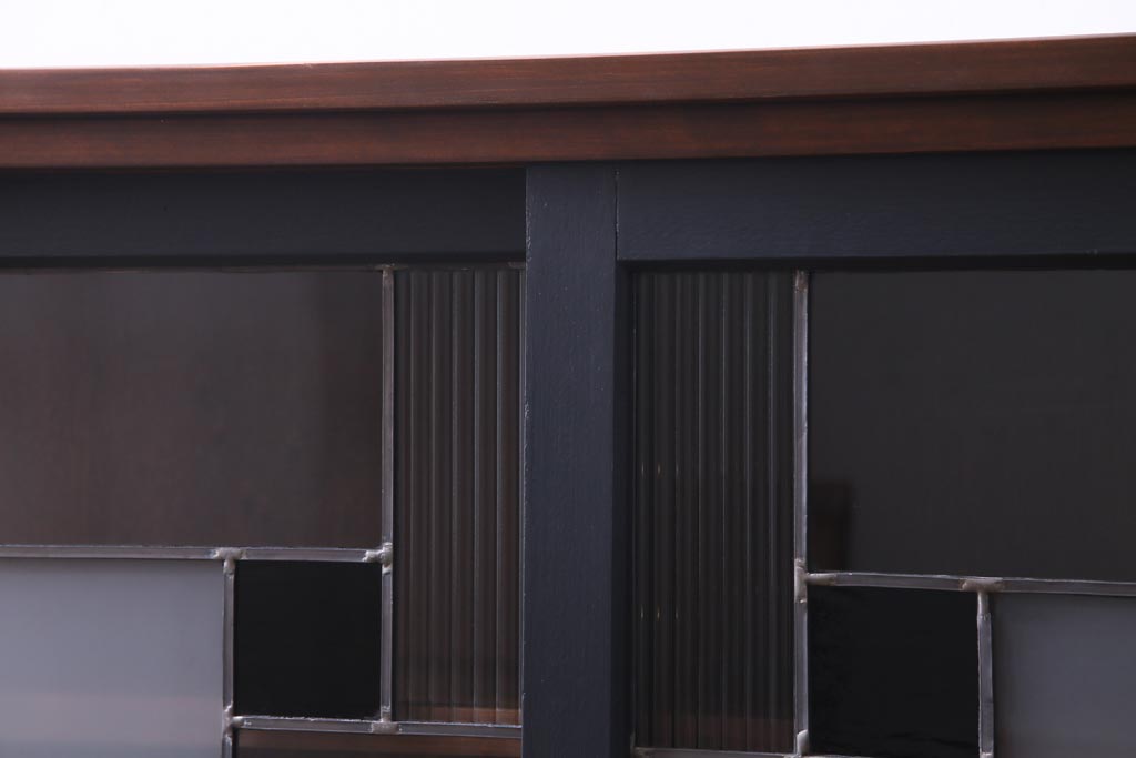 ラフジュ工房オリジナル　古建具リメイク　ノスタルジックなステンドグラス入り戸棚(収納棚、サイドボード)