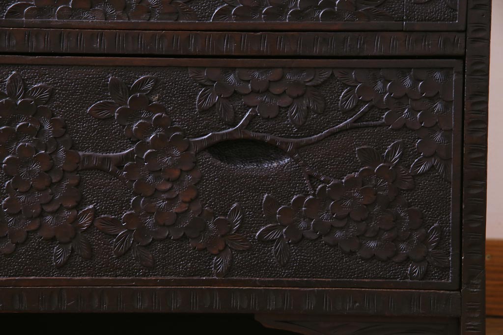 ヴィンテージ家具　ビンテージ　伝統工芸　軽井沢彫り　和モダンな雰囲気漂う本箱(収納棚)