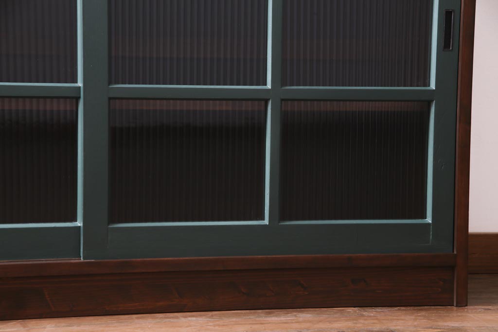 ラフジュ工房オリジナル　レトロな建具をリメイクした収納棚(戸棚、キャビネット)
