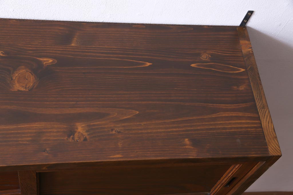 ラフジュ工房オリジナル　古建具リメイク　ケヤキの美しい杢目を楽しめる壁掛け戸棚(ウォールシェルフ、収納棚)