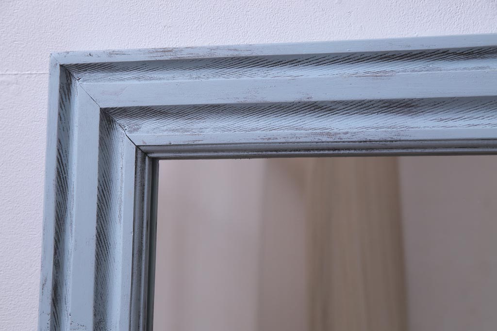アンティーク雑貨　ラフジュ工房オリジナル　ペイント　淡いブルーが目を引くフレンチシャビーなウォールミラー(鏡)(2)