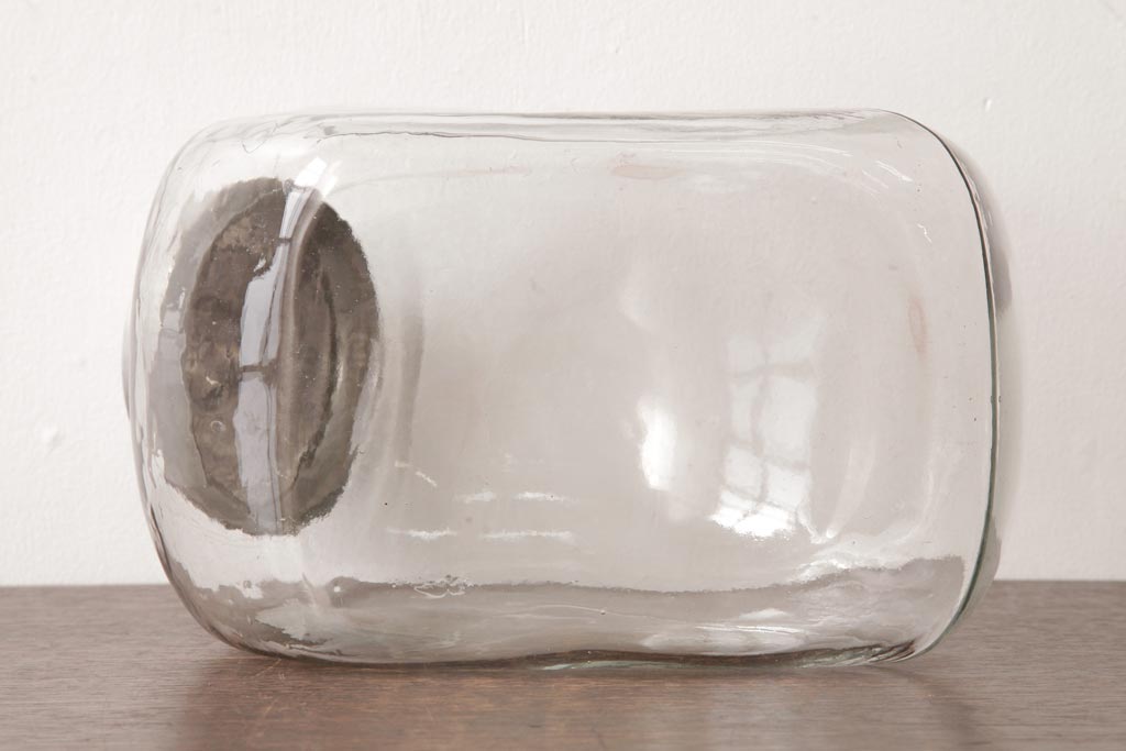 アンティーク雑貨　和製アンティーク　レトロなフォルムが可愛らしい蓋付き猫瓶(ガラス瓶)