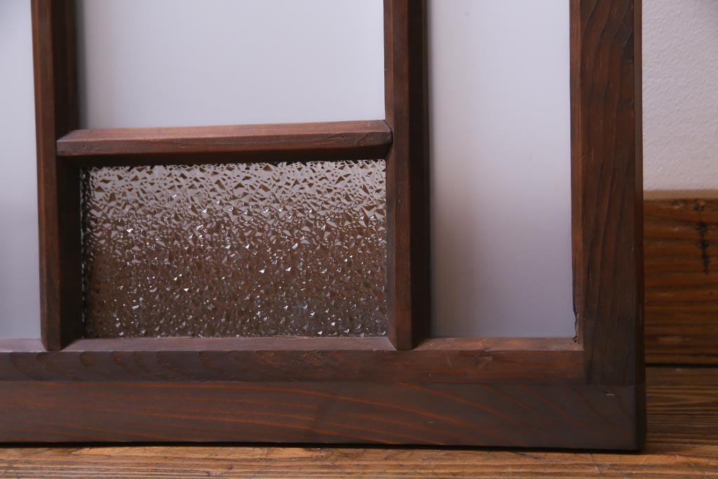 ラフジュ工房オリジナル　古建具リメイク　ダイヤ・すり・色ガラスを組合せた大正ロマン香る戸棚(収納棚、食器棚)
