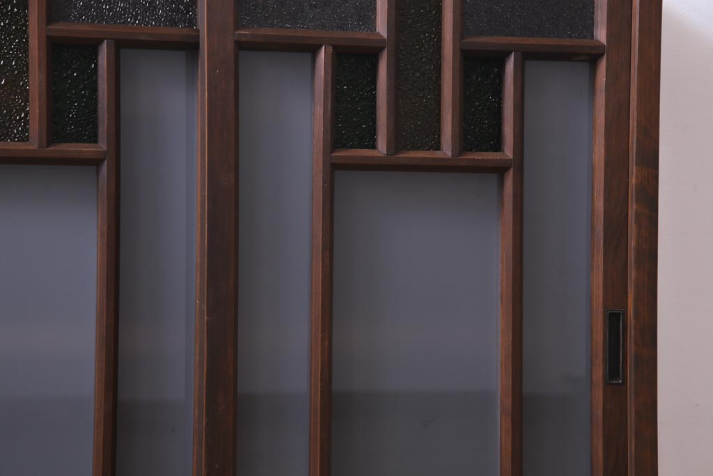 ラフジュ工房オリジナル　古建具リメイク　ダイヤ・すり・色ガラスを組合せた大正ロマン香る戸棚(収納棚、食器棚)