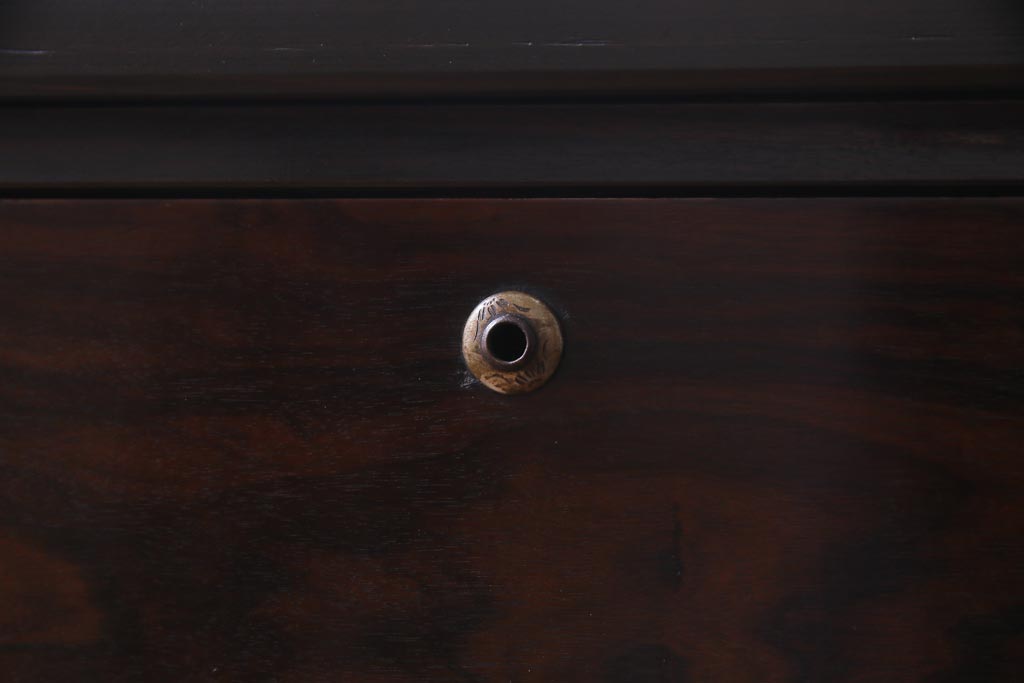 アンティーク家具　リメイク品　鉄脚付き　黒檀の艶が気品のあるシックモダンなチェスト(リビングボード、引き出し)
