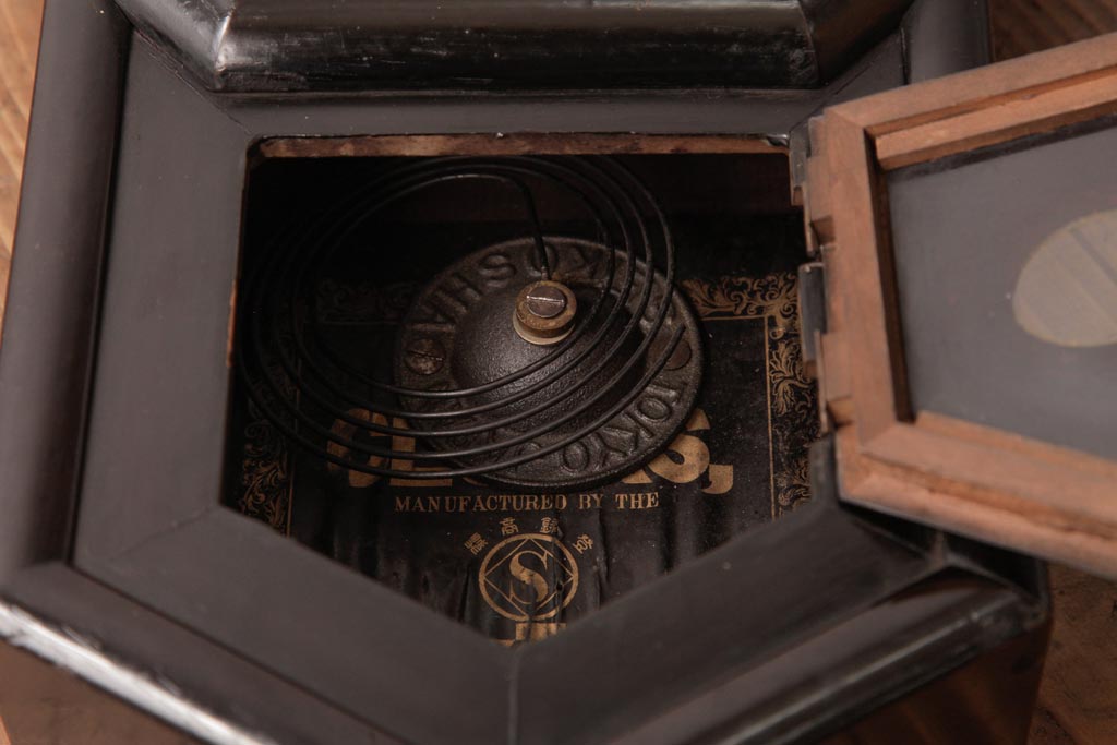 アンティーク雑貨　和製アンティーク　SEIKOSHA(精工舎、セイコー)　内部交換済・電池式　八角柱時計(掛時計、振り子時計)