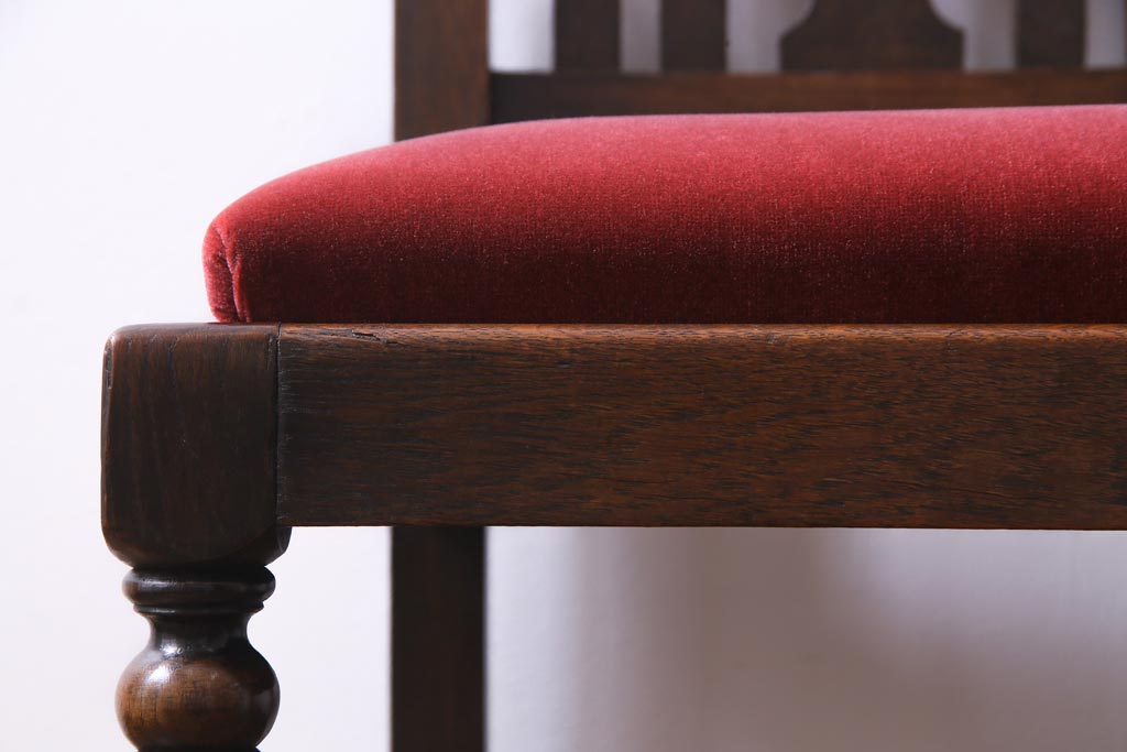 アンティーク家具　イギリスアンティーク　ジャコビアン様式　優雅な雰囲気のツイストチェア(椅子)