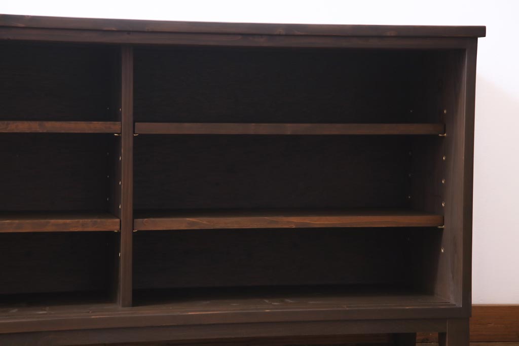 ラフジュ工房オリジナル　昭和初期の建具を活用した和モダンなリビングボード(戸棚、収納棚)