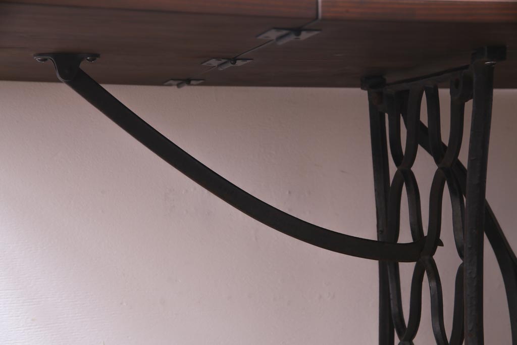 シンガー社(SINGER)　天板ヒノキ材　リメイク　便利な補助テーブル付きミシンテーブル(シンガーミシン、バタフライテーブル、サイドテーブル、カフェテーブル)