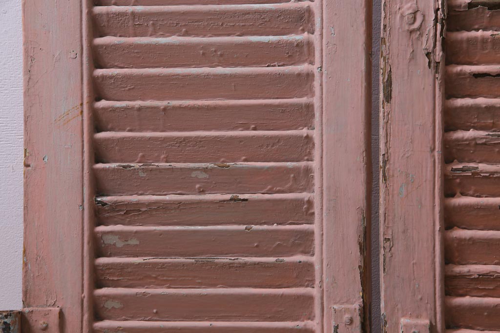 ジャンク品　フランスアンティーク　オリジナルペイントが趣あふれるルーバー扉1対(両開き窓、建具)