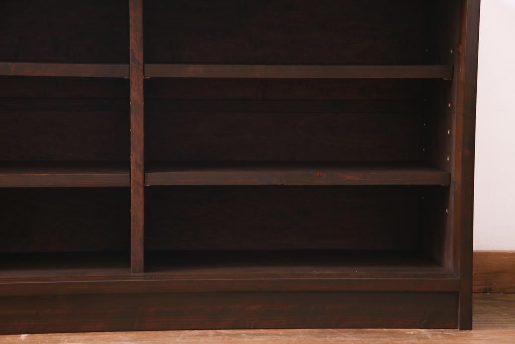 ラフジュ工房オリジナル　リメイク家具　明治期　赤みを帯びた上品な建具を活用した収納棚(ローボード、戸棚)