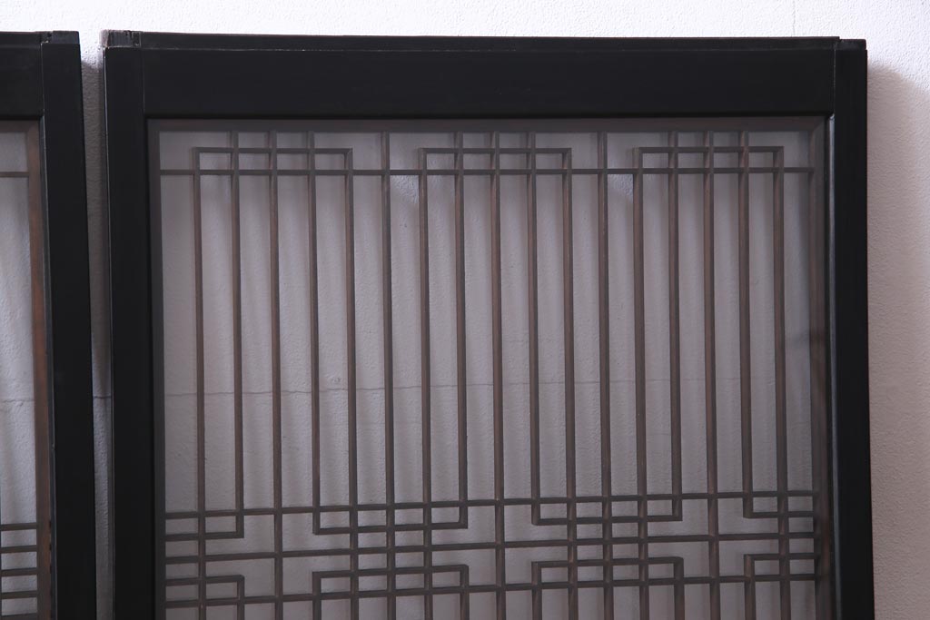 ラフジュ工房オリジナル　古い書院戸を活かした和モダンな脚付き戸棚(組子、収納棚)(2)