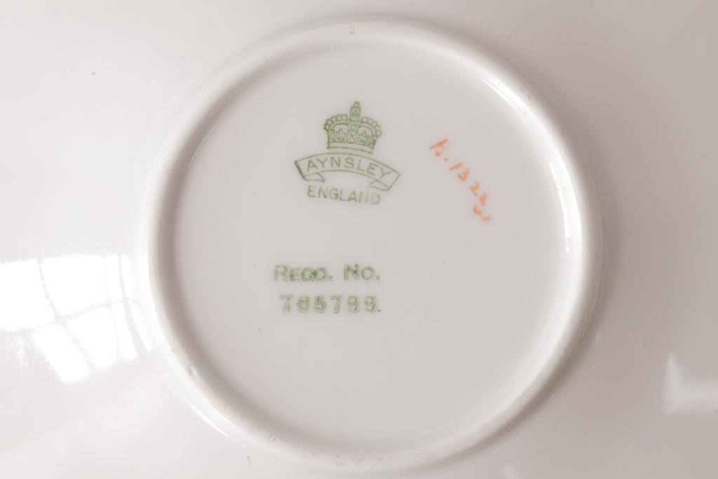 イギリスアンティーク AYNSLEY(エインズレイ) バタフライ(蝶々 イギリスアンティーク AYNSLEY(エインズレイ) バタフライ(蝶々