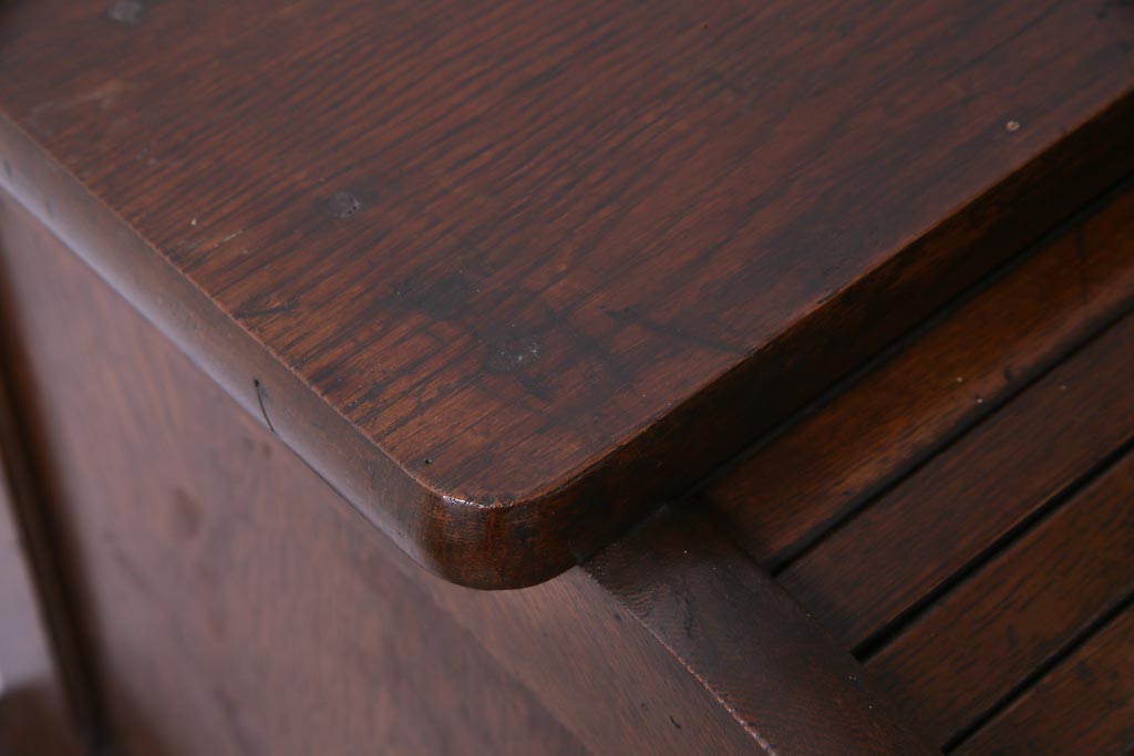 アンティーク家具　和製アンティーク　ナラ材　重厚な佇まいが風格感じるロールトップデスク(片袖机)