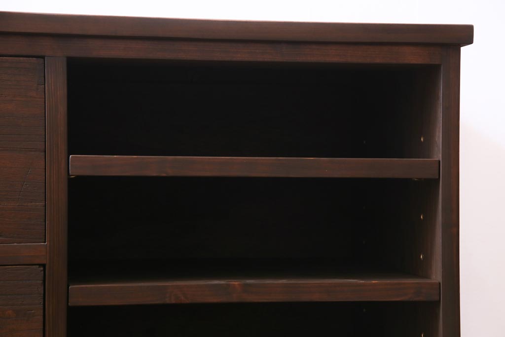 ラフジュ工房オリジナル　リメイク家具　箪笥の引き出しを活用した脚付きリビングボード(ローボード、収納棚)