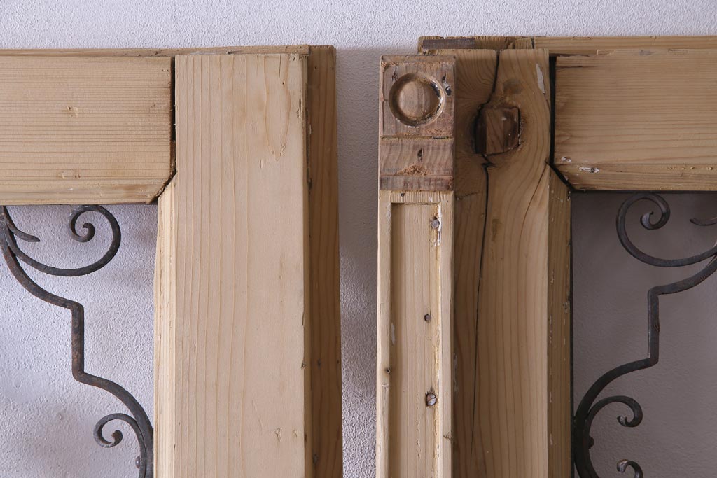 フランスアンティーク　両開き　アイアングリルがおしゃれな木製2枚扉(ドア1対、建具)
