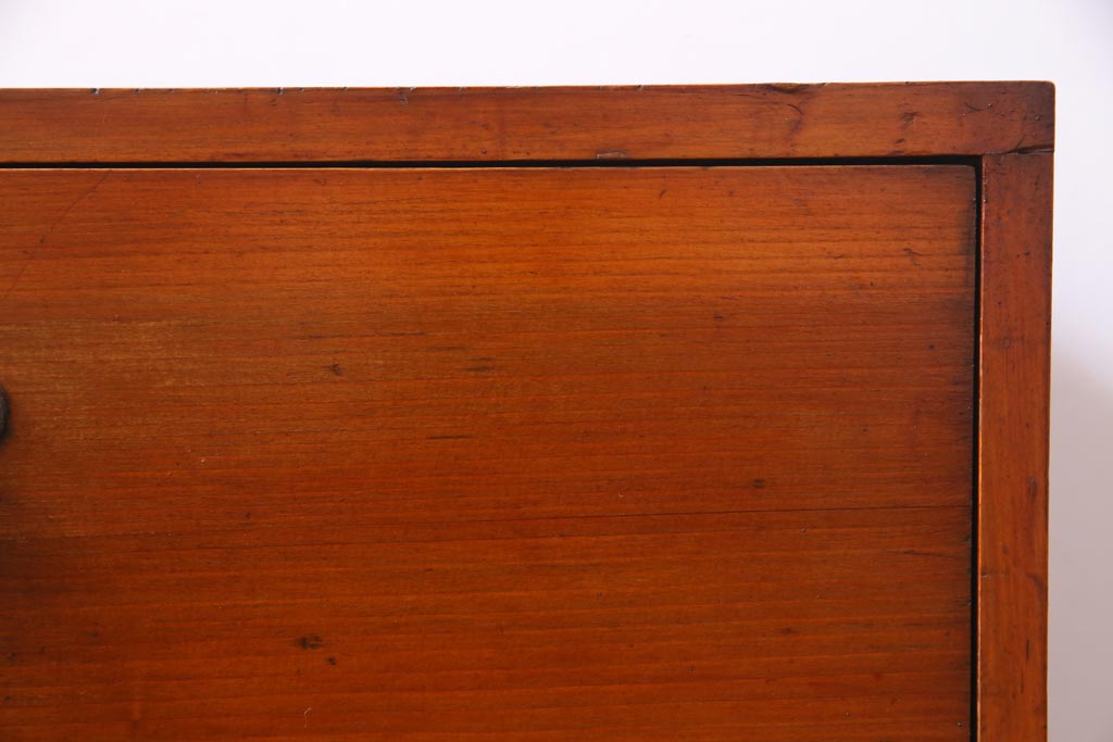 アンティーク家具　和製アンティーク　ヒノキ材　すっきりとした佇まいの刀箪笥ローチェスト(ローボード、和タンス)