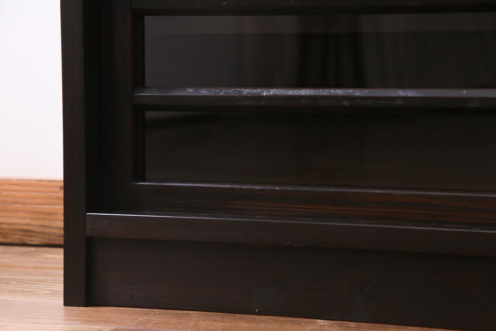 ラフジュ工房オリジナル　リメイク家具　明治期の建具を利用したシンプルな収納棚(リビングボード、戸棚)