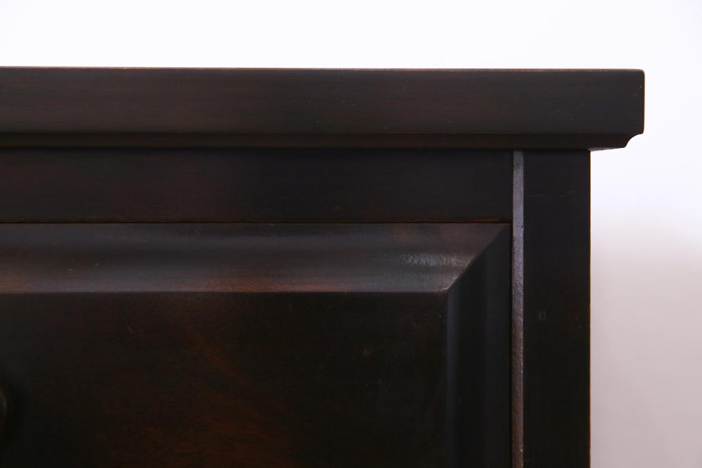 中古　北海道民芸家具　天板樺無垢材　使いやすいサイズへと生まれ変わったシックなリメイクサイドボード(食器棚、収納棚)(1)
